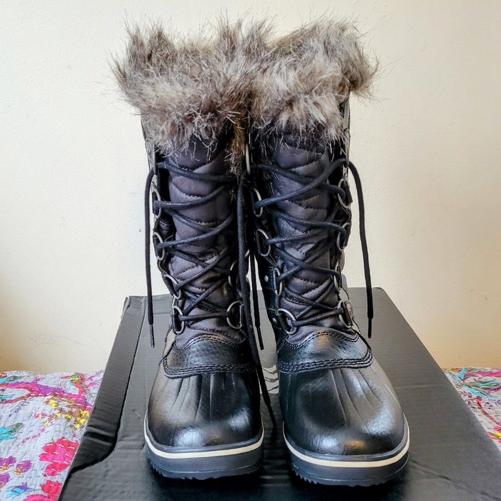 Like New Sorel Tofino II Women's Boots - Black, Size 9